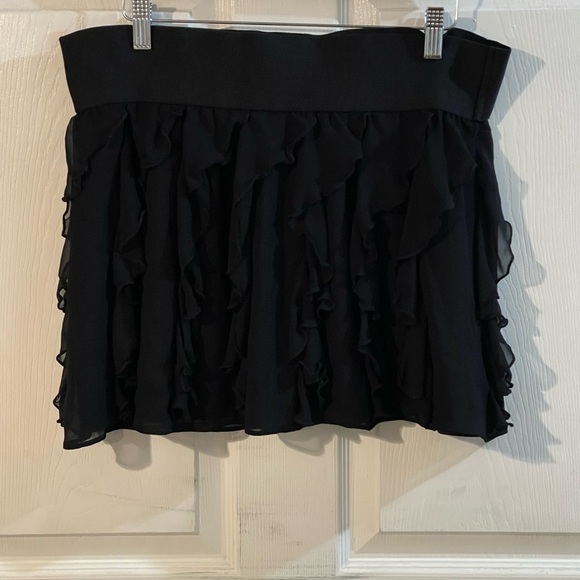 Express Black Ruffled Mini Skirt - Picture 1 of 6